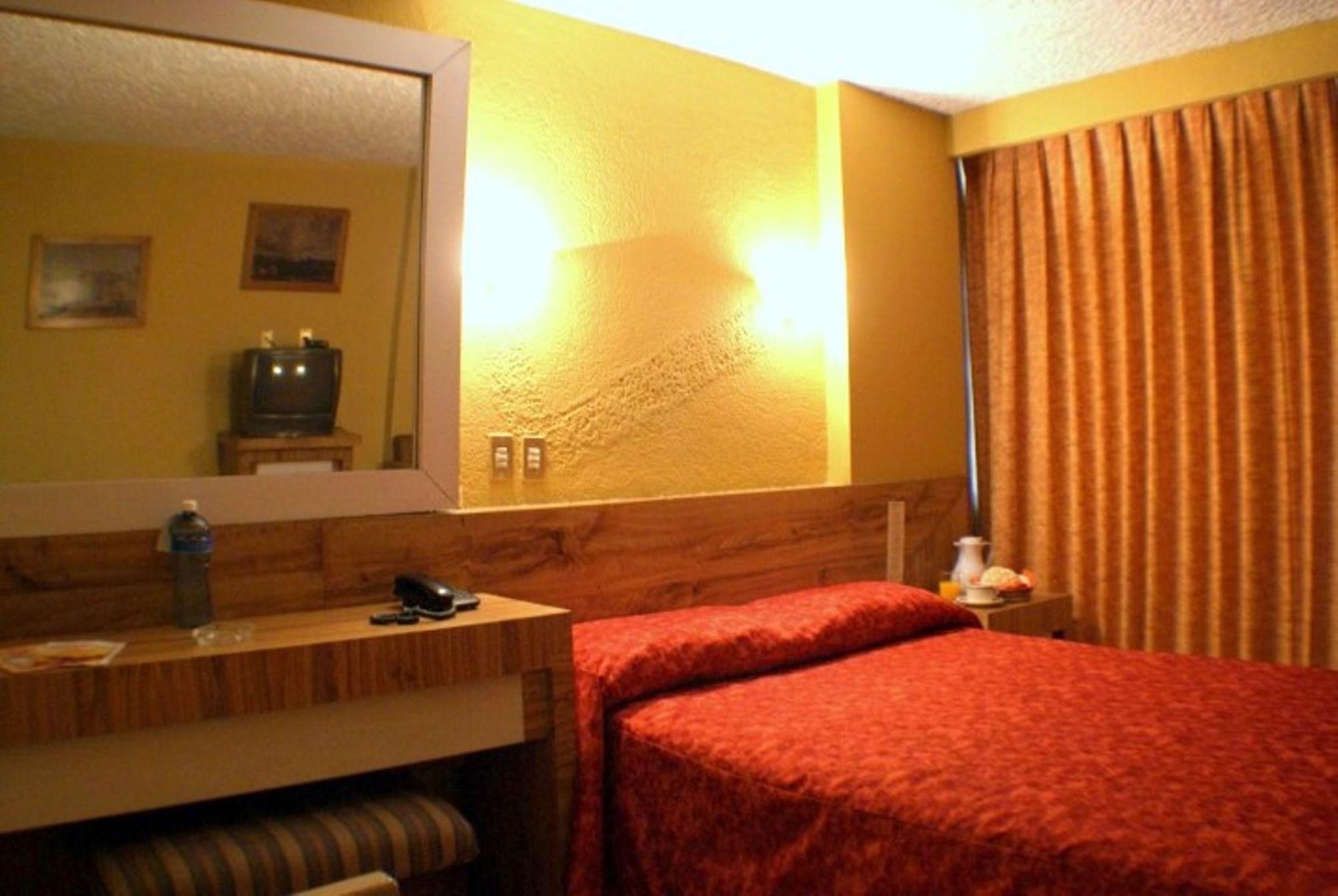 Hotel Universo Guadalajara Ngoại thất bức ảnh
