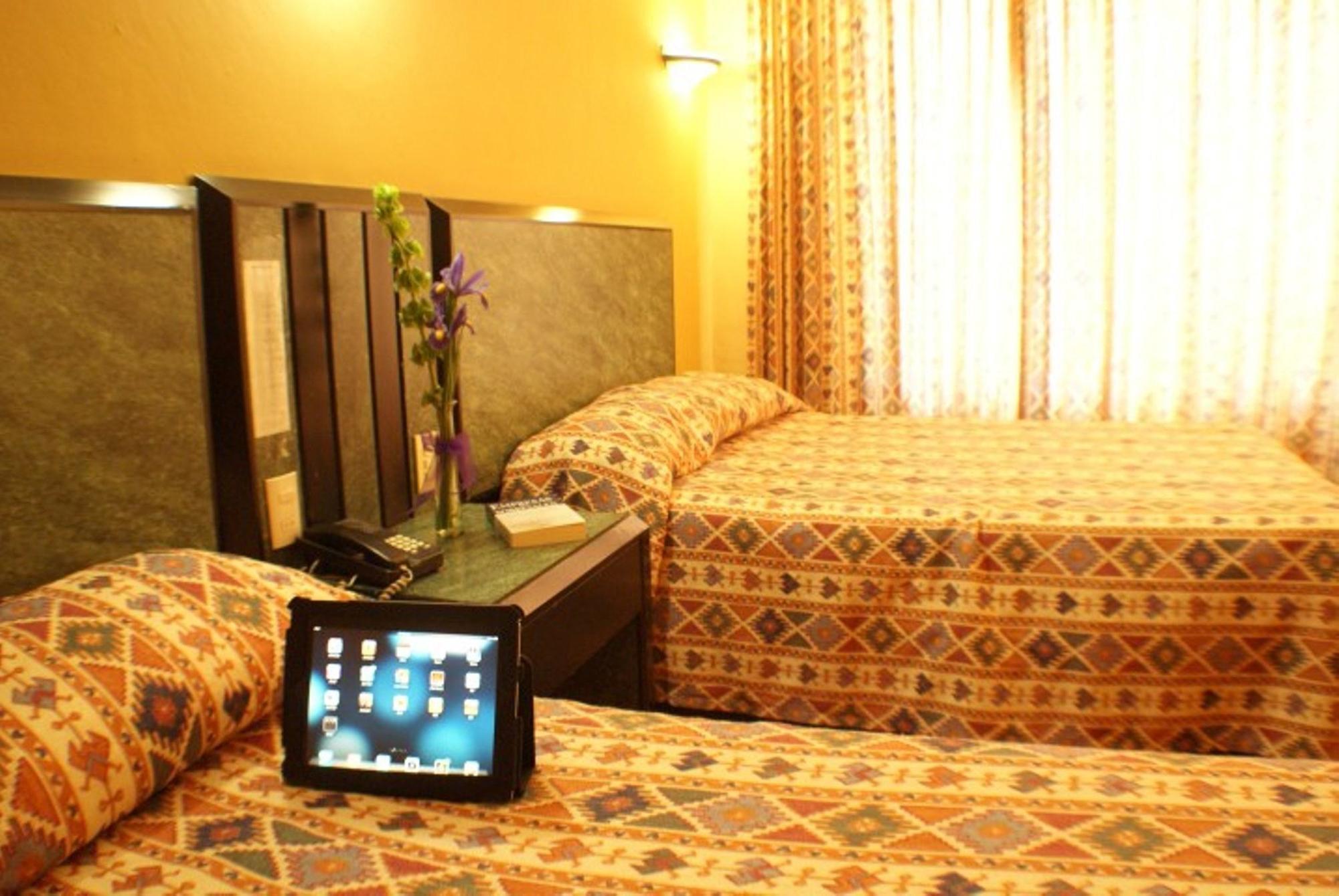 Hotel Universo Guadalajara Ngoại thất bức ảnh