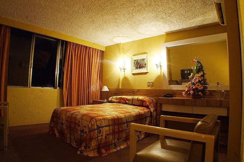 Hotel Universo Guadalajara Ngoại thất bức ảnh