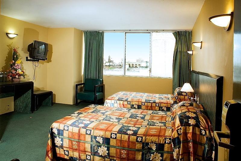 Hotel Universo Guadalajara Ngoại thất bức ảnh